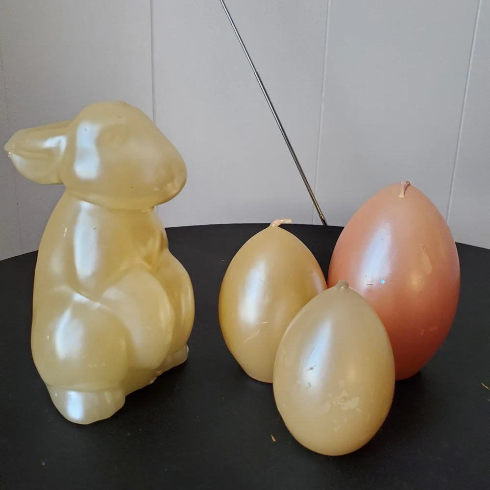 A Bunny and 3 Egg Candle Set